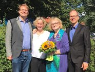 Rev. Sara Zimmerman (Florida) und der Vorstand der Landesgemeinde Hamburg